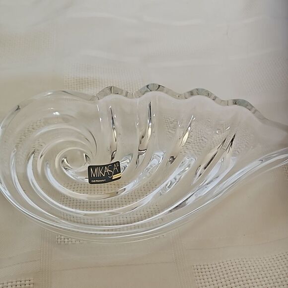 Mikasa Clear Crystal Sea Shell Shape Small Tray 7"-4" - Picture 9 of 16